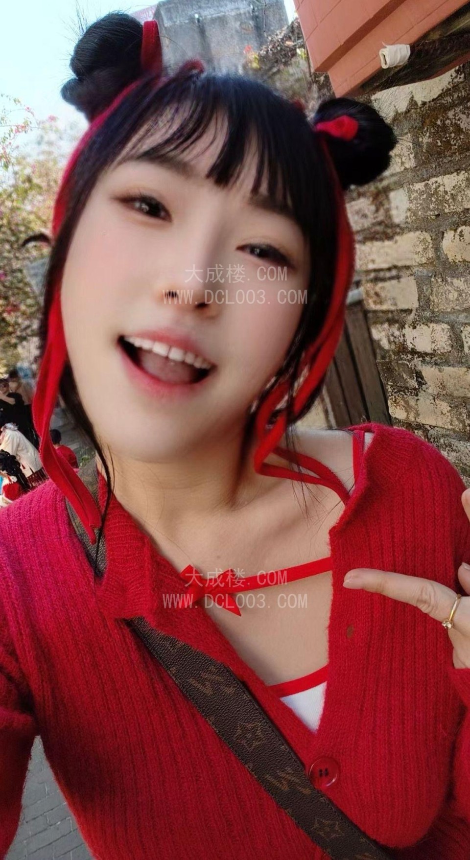 罗湖性感风骚美眉红酒妹