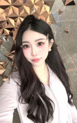闵行肤白貌美性感美乳老师