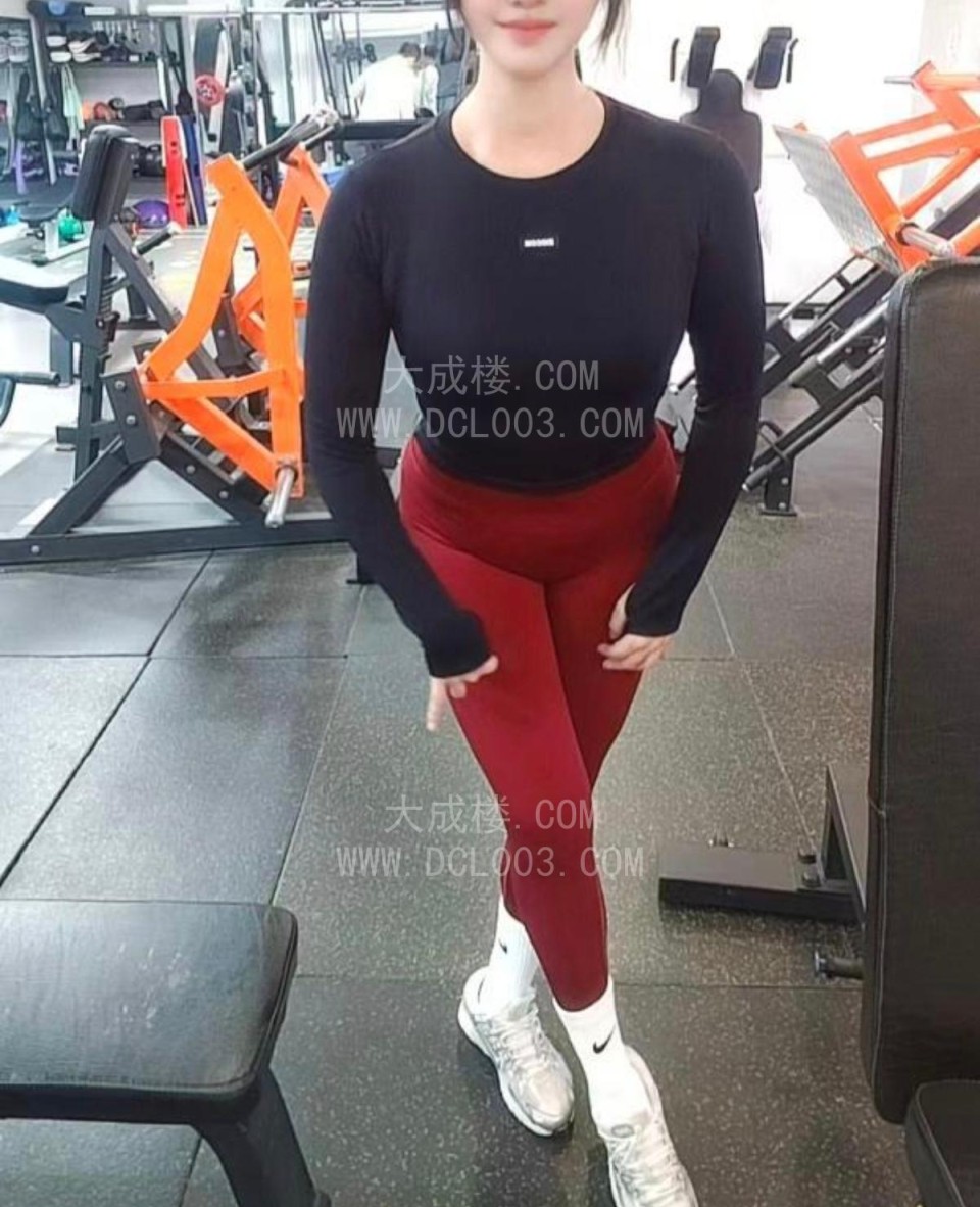 重庆大屁股长腿少妇