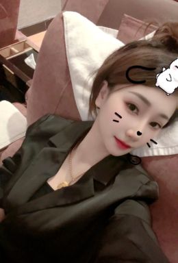 南山清纯小美女