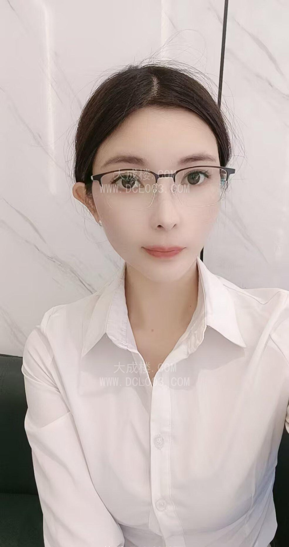 高颜值妹子