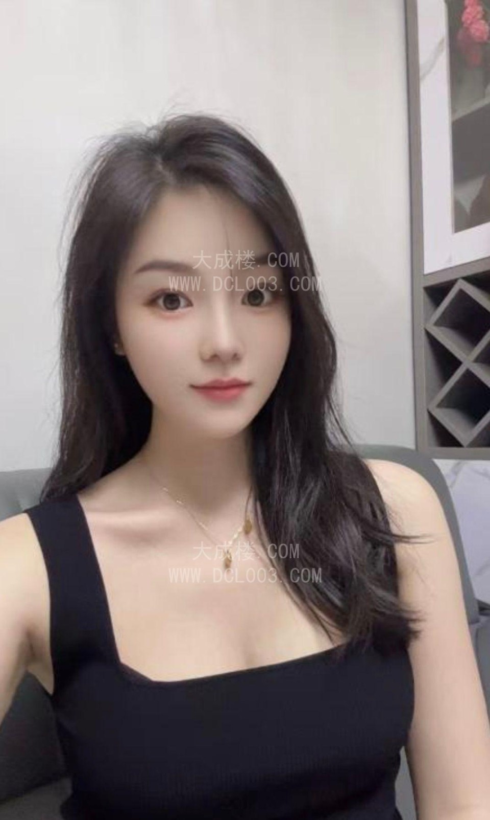腿模小辣椒