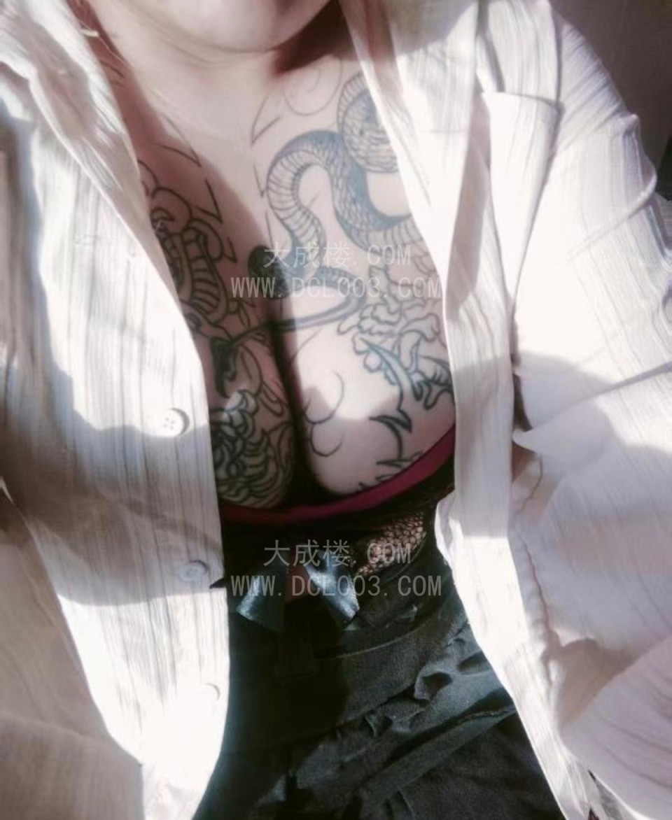 沈阳于洪纹身妹妹