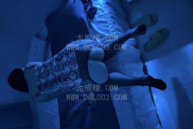海珠大长腿莹莹